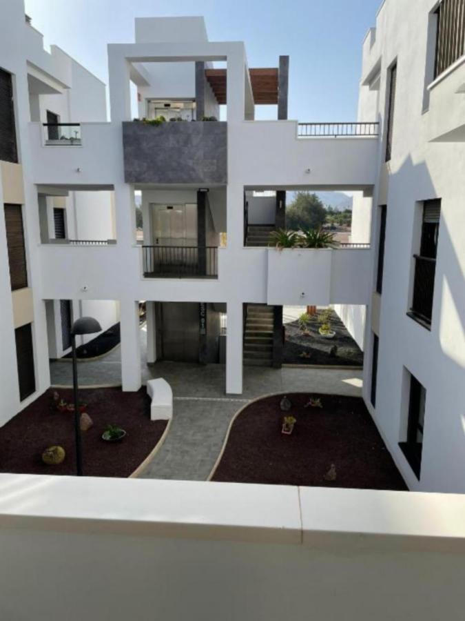Green View Luxury Appartment In New Complex Pueblo Majorero Next To Golf Course 5 Min Walk From The Beach And Atlantico Shopping Centre In Caleta De Fuste Next To Cassino And Elba Sara Hotel 2 Bedrooms 2 Bathrooms Huge Terace! Buitenkant foto