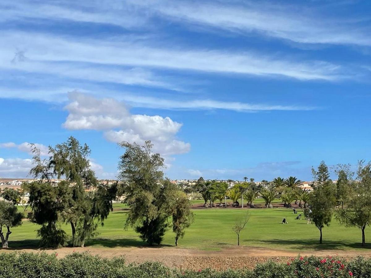 Green View Luxury Appartment In New Complex Pueblo Majorero Next To Golf Course 5 Min Walk From The Beach And Atlantico Shopping Centre In Caleta De Fuste Next To Cassino And Elba Sara Hotel 2 Bedrooms 2 Bathrooms Huge Terace! Buitenkant foto